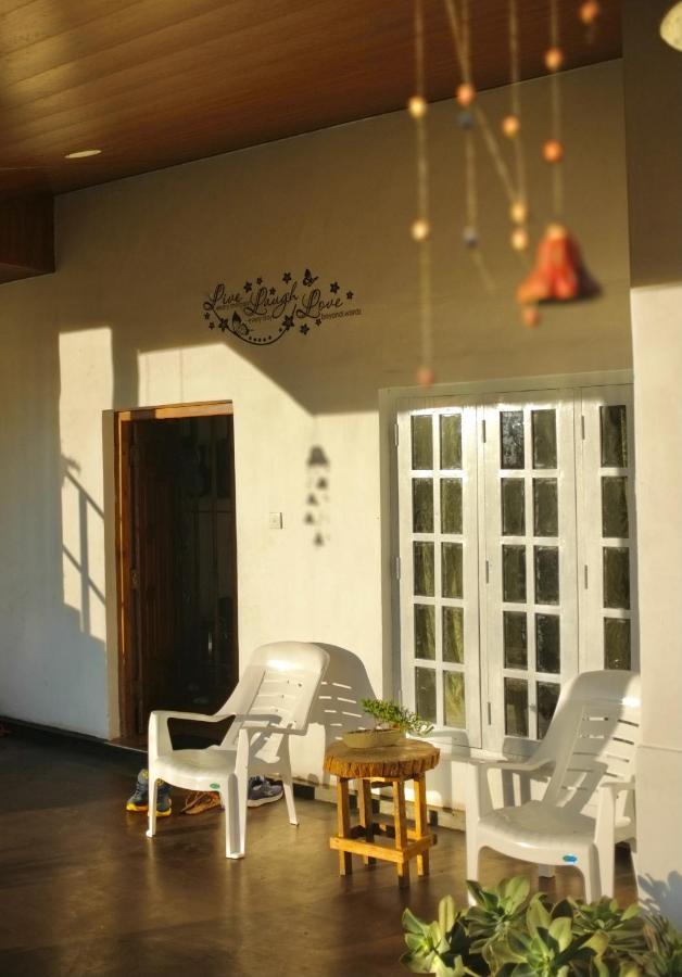 Rc Awkward Hotel Nuwara Eliya Buitenkant foto