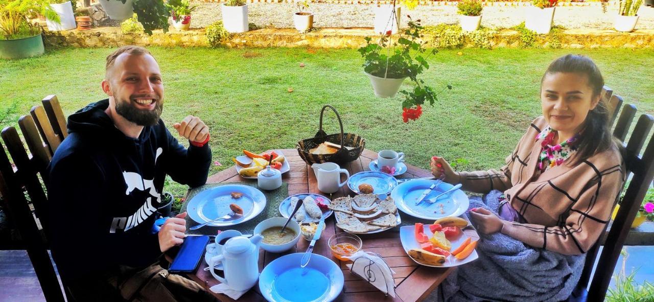 Rc Awkward Hotel Nuwara Eliya Buitenkant foto