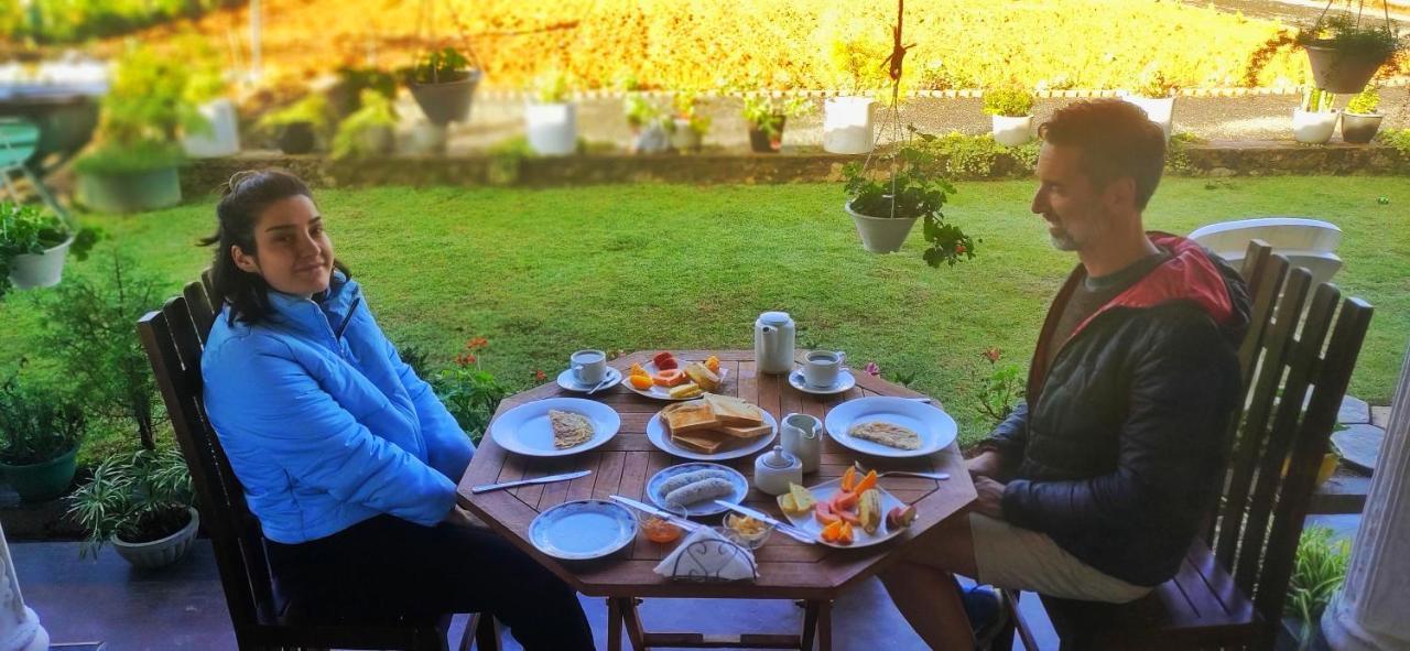 Rc Awkward Hotel Nuwara Eliya Buitenkant foto