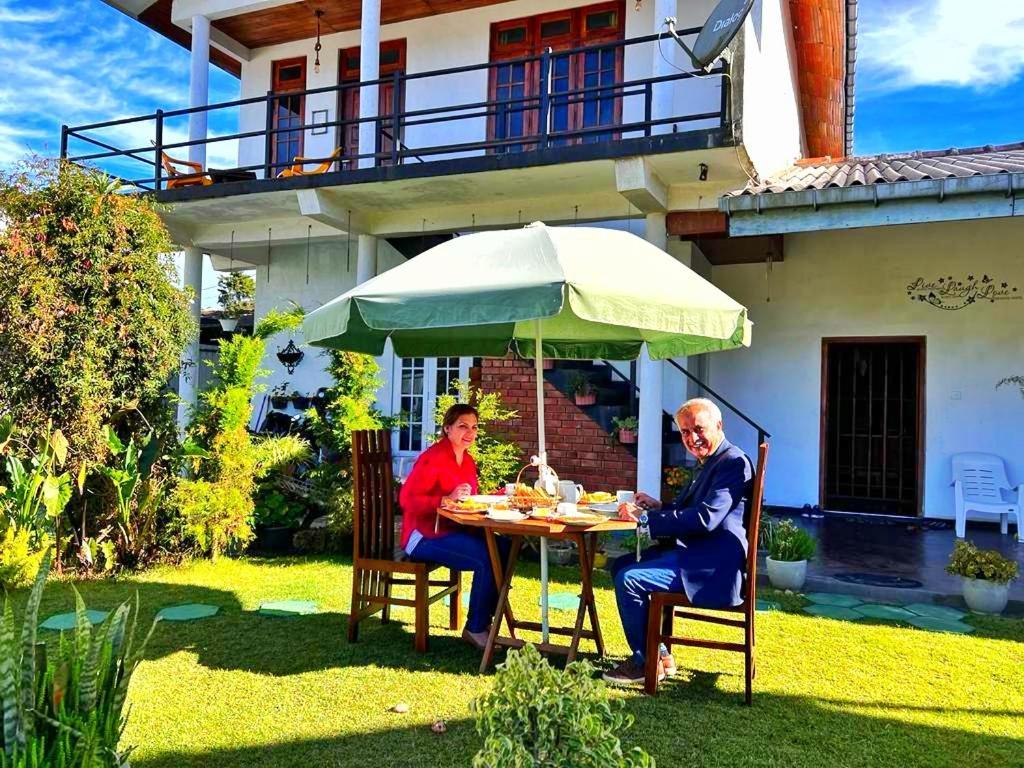 Rc Awkward Hotel Nuwara Eliya Buitenkant foto